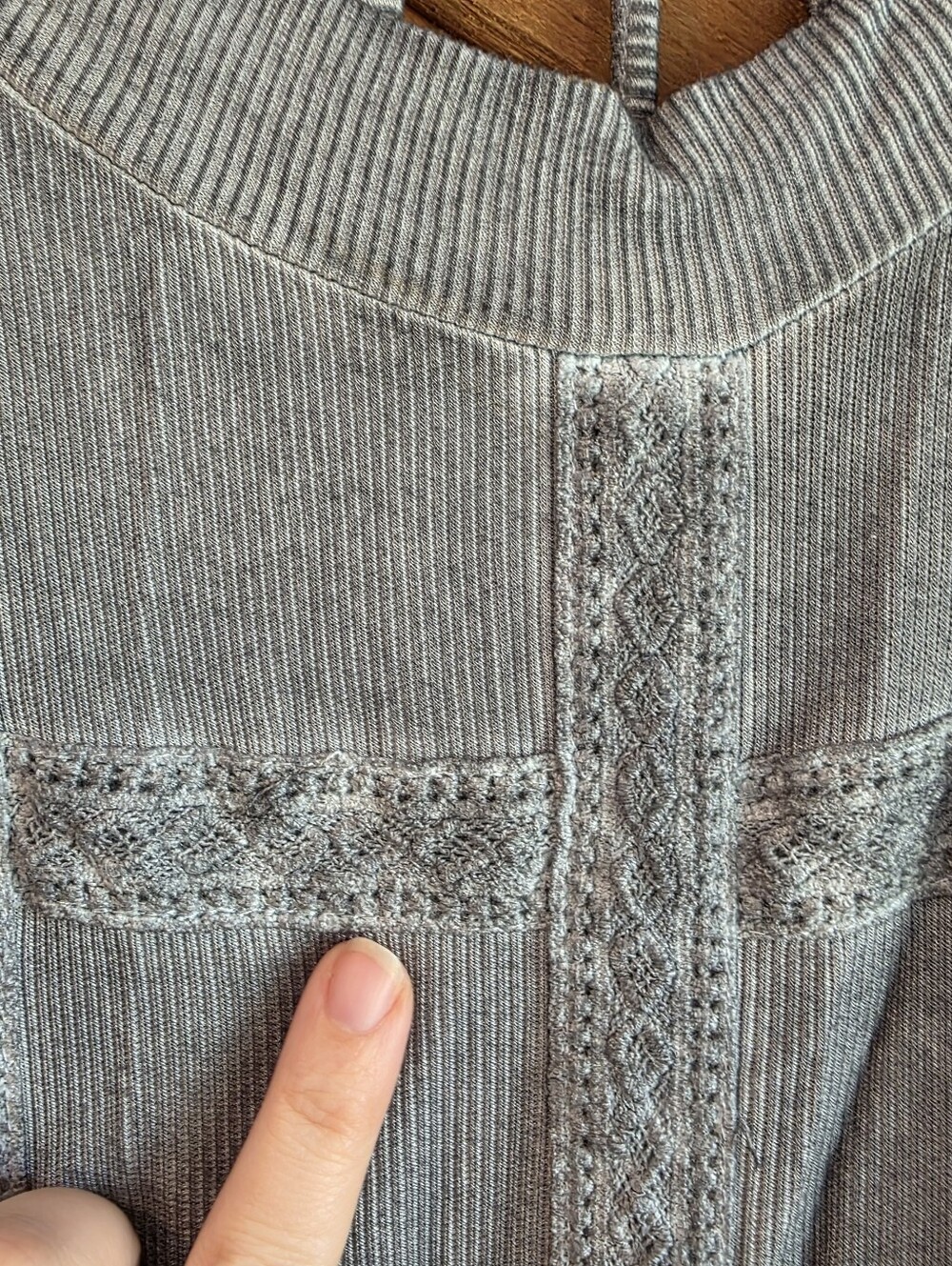 52) POL Sleeveless BOHO Knit Top Sz. Large - Picture 5 of 15